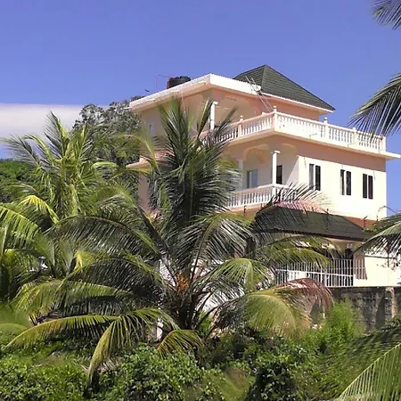 Bamboo House Bnb